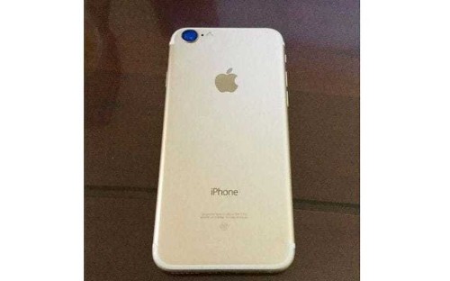 iPhone 7 rumours: Apple's next phone could have larger camera and come in black