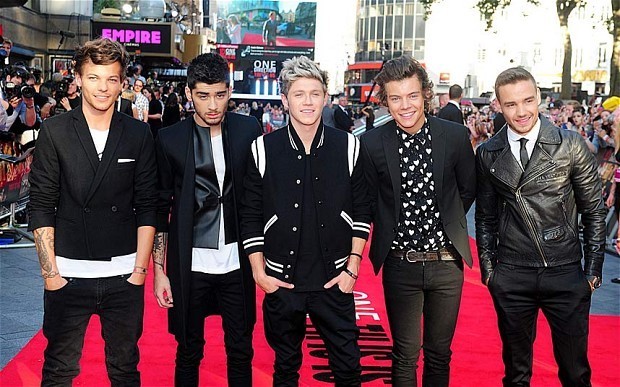 Zayn Malik leaves One Direction, announcing that he wants to be 'a normal 22-year-old'