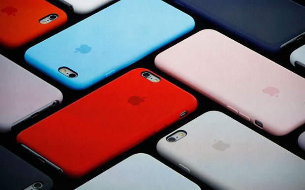 Hundreds of iPhone apps infected in first major attack on App Store