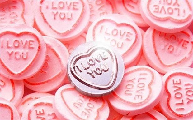 These 36 questions can make you 'fall in love with anyone'