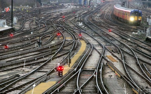 Rail passenger numbers rise despite bungled timetable overhaul