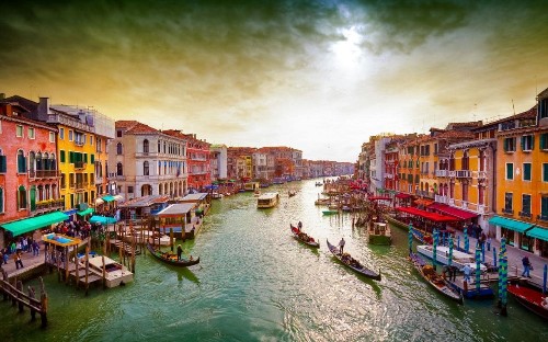 Why hapless tourists are driving Venetians mad (and blaming Google)