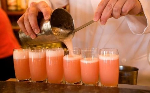 The 9 refreshing prosecco cocktails you need to make this weekend