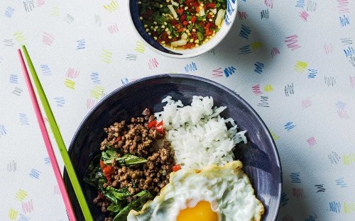 Thai stir-fried minced beef with basil and chilli