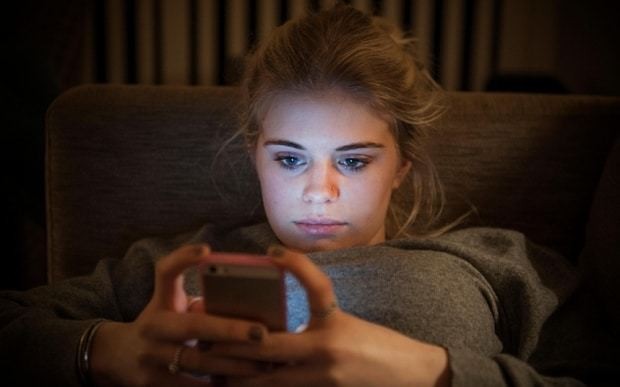 How teenage pregnancy collapsed after birth of social media