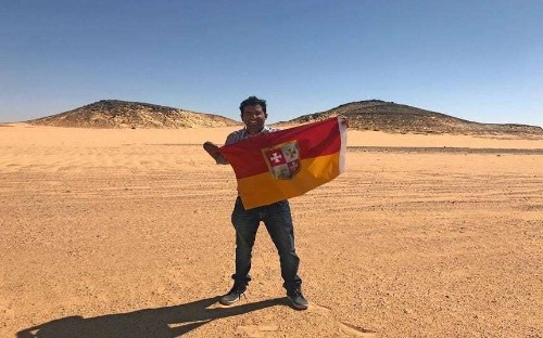 Explorer declares himself 'king' of unclaimed no man's land