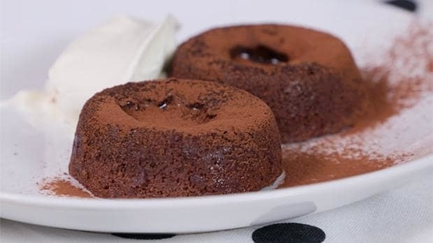 Three ingredient desserts: Nutella fondant puddings