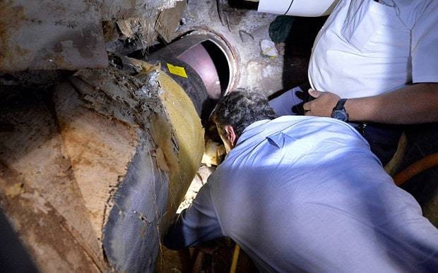 Lady killer 'Shawshank' escapee 'charmed female prison worker'
