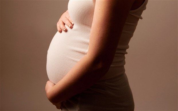 Prisoner to become Britain's youngest grandfather at 27