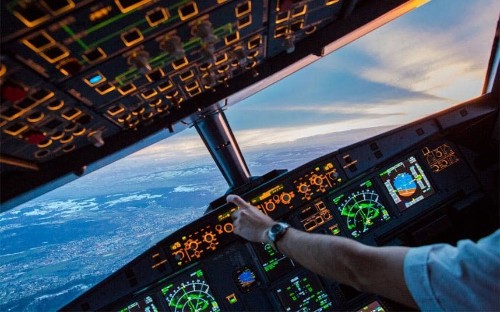 This timelapse video from a plane cockpit is the coolest thing you'll see today