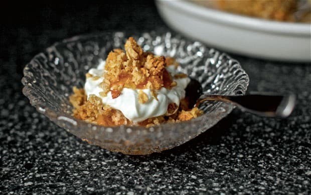 Apricot breakfast crumble recipe