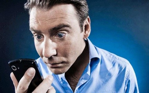 Molecules you leave on your phone can reveal intimate lifestyle secrets