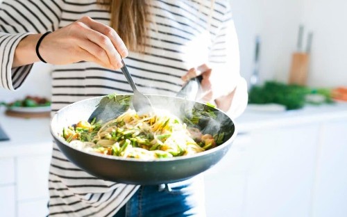 Low-carb, high-fat diets could knock years off lifespan, 25-year study suggests