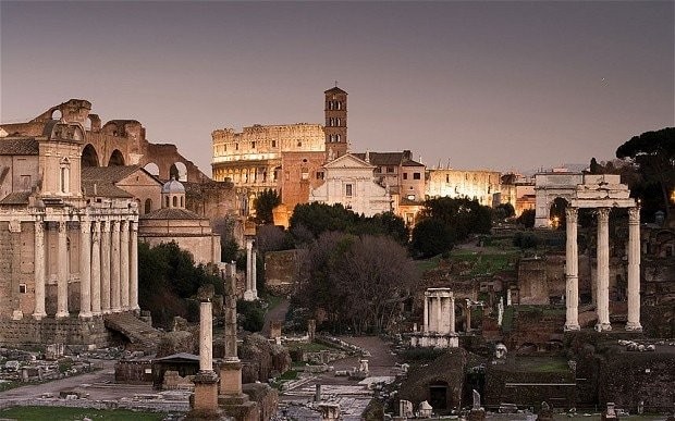 Rome 'ages' 200 years as archaeologists discover new remains