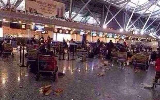 Chinese passengers start riot in airport over delayed flights