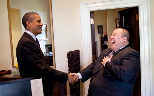 Former White House staff member's first tweet becomes viral sensation