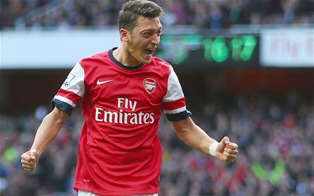 Tottenham tried to insert clause in Gareth Bale contract with Real Madrid preventing Mesut Ozil joining Arsenal