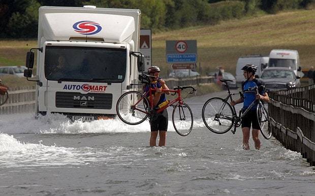 Supermoon lunar eclipse triggers supertide flood warning