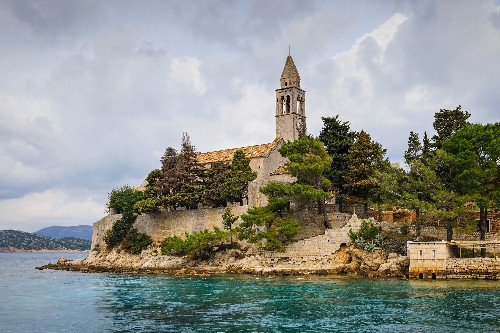 12 places to escape the smog: the world's best car-free islands