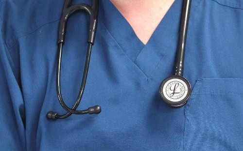 Fewer heart attack patients die when top cardiologists are away at conferences, study finds