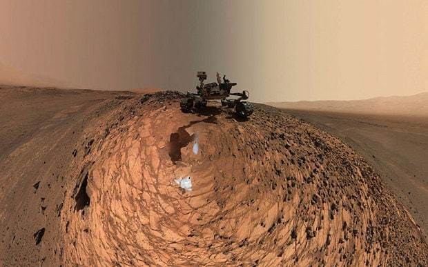 Nasa Curiosity rover takes selfie on Mars