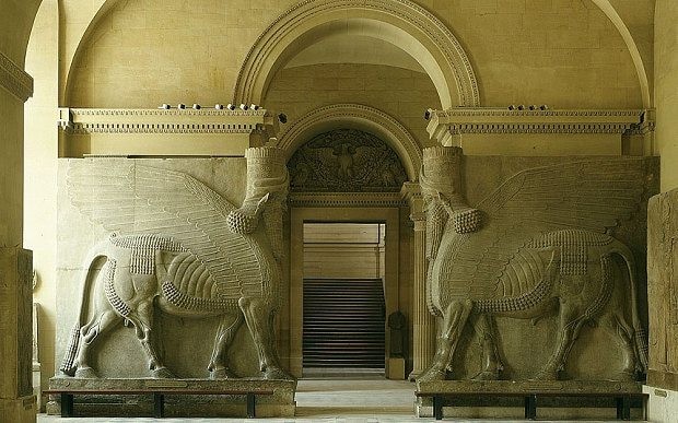 Ancient site of Khorsabad 'attacked by Isil' as coalition strike on Syria oil refinery kills 30