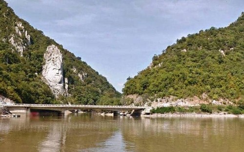 Google Street View takes a Danube river cruise