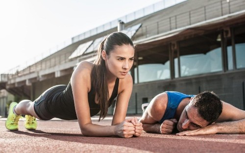 Holding plank for a long time is pointless, fitness professor claims