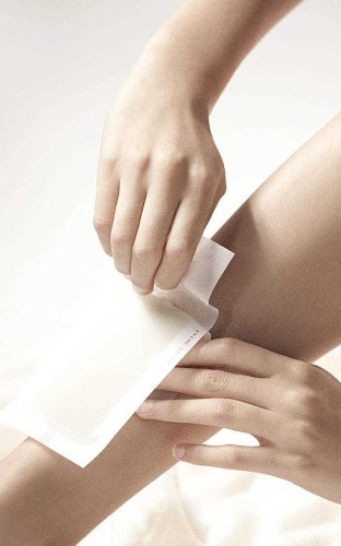 Leg waxing: how to properly remove hair