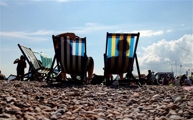 Britons could enjoy 40 days of sunshine thanks to clear skies on St Swithin's Day