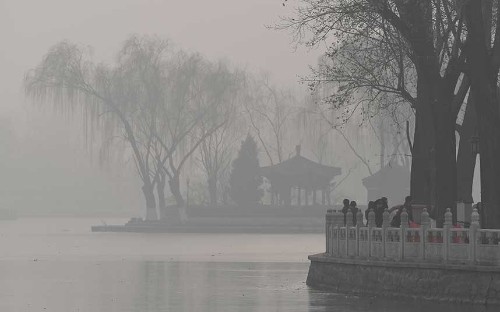 Chinese authorities tell local weather forecasters to stop issuing smog alerts