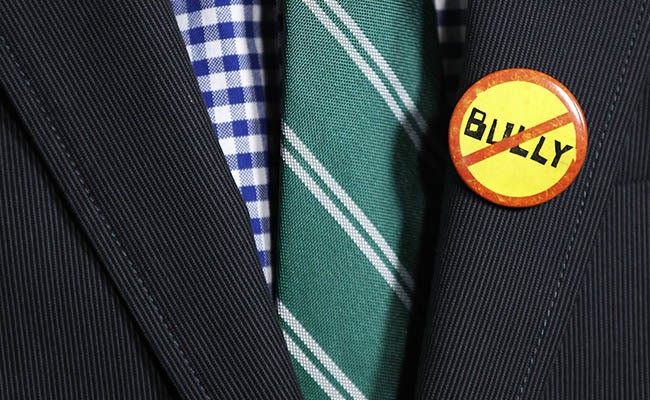 '160,000 Kids Stay Home From School Each Day to Avoid Being Bullied'