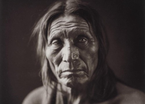 Native Americans: Portraits From a Century Ago