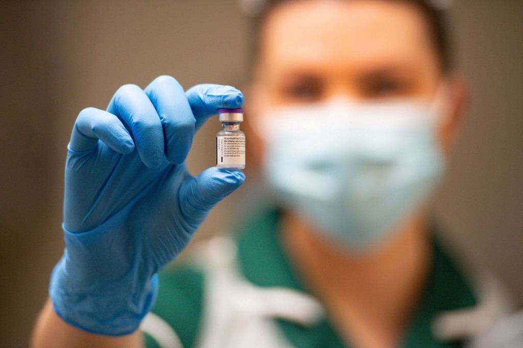 Coronavirus vaccines in Canada