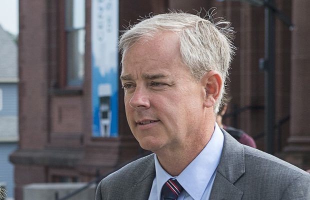 Dennis Oland says report doesn’t discuss missteps in father’s murder investigation