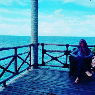 Flipboard profile picture for @putri99