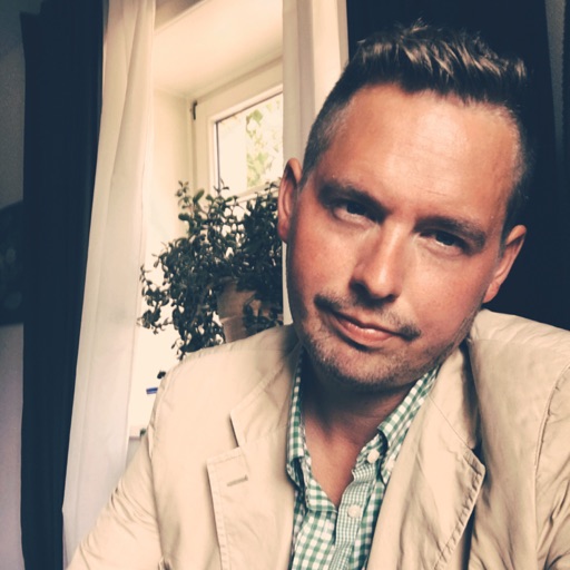 Flipboard profile picture for @carl