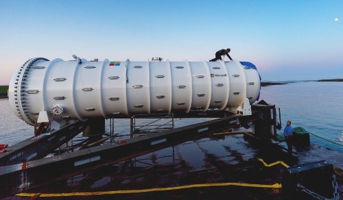 Microsoft launches underwater datacenter off Scottish coast