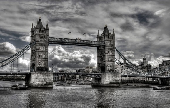 London to pioneer 5G technology, the city's mayor promises