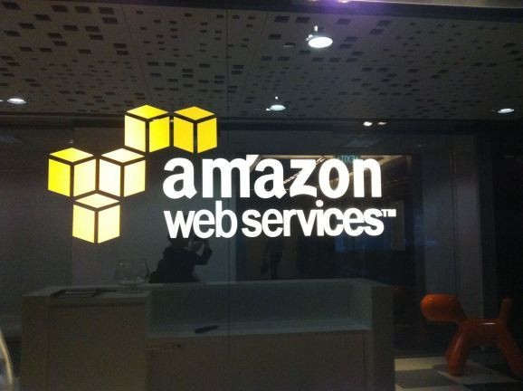 Amazon Web Services unveils new program to fund machine learning research
