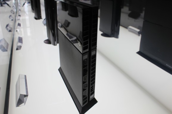 PlayStation 4 problems: Crashing, no video, and instability on launch day