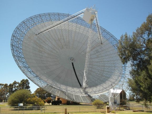 A Russian billionaire just donated $100 million to help find alien life