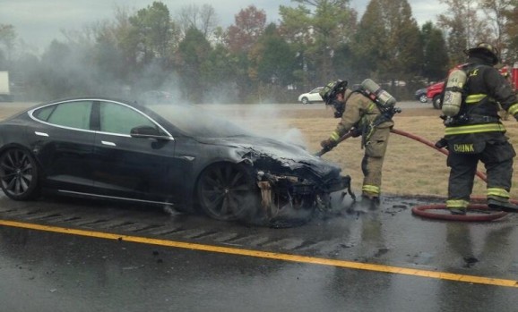 Government ends investigation into Model S fires, absolving Tesla of blame