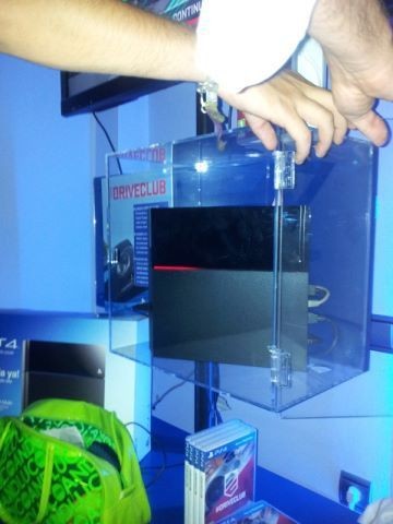 PlayStation 4’s so-called ‘Red Line of Death’ is ‘not true,’ says Sony boss