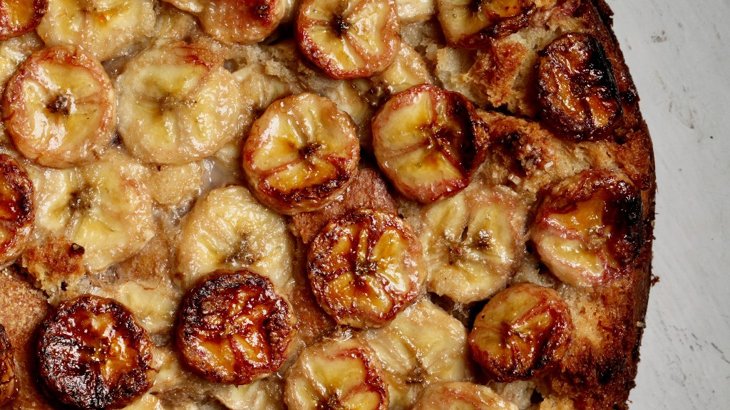 Vietnamese Banana Cake Recipe (Banh Chuoi Nuong)