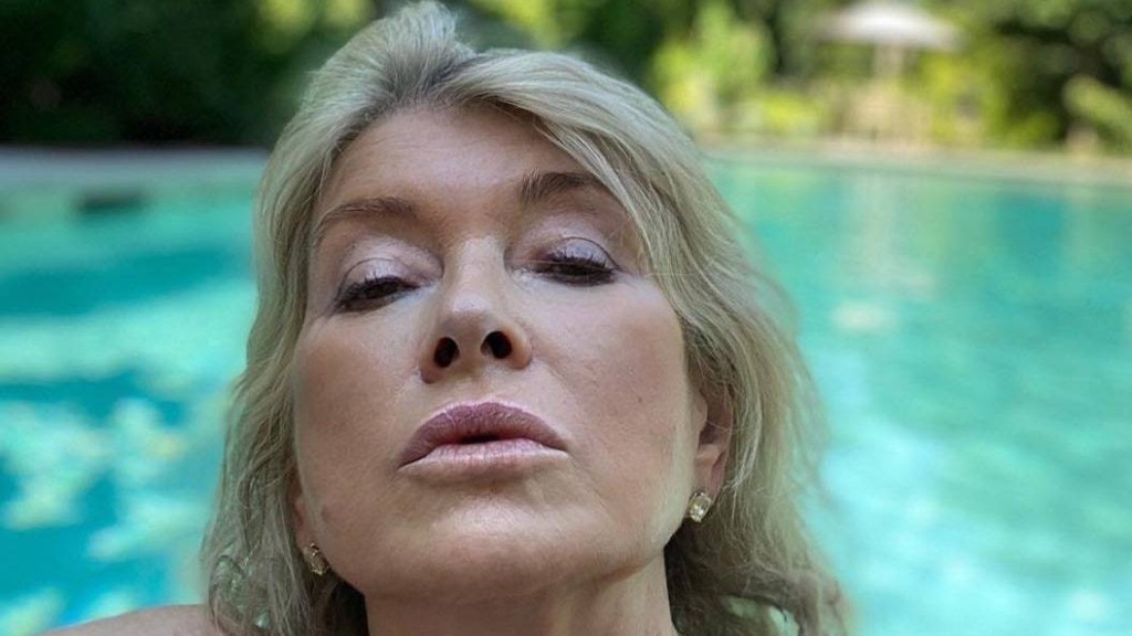 At 78, Martha Stewart Proves the Frosted Lip Is Forever