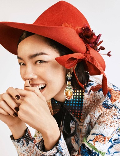 How to Safely Remove a Gel Manicure at Home